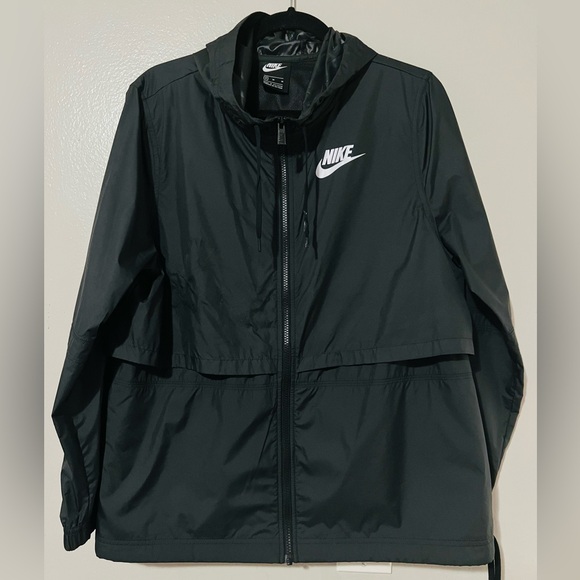 Nike Windbreaker - Medium - Picture 1 of 2